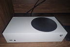 XBOX Series S barely used 8T51