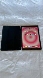 iPad Pro (12.9-inch) (2nd generation) 5K38