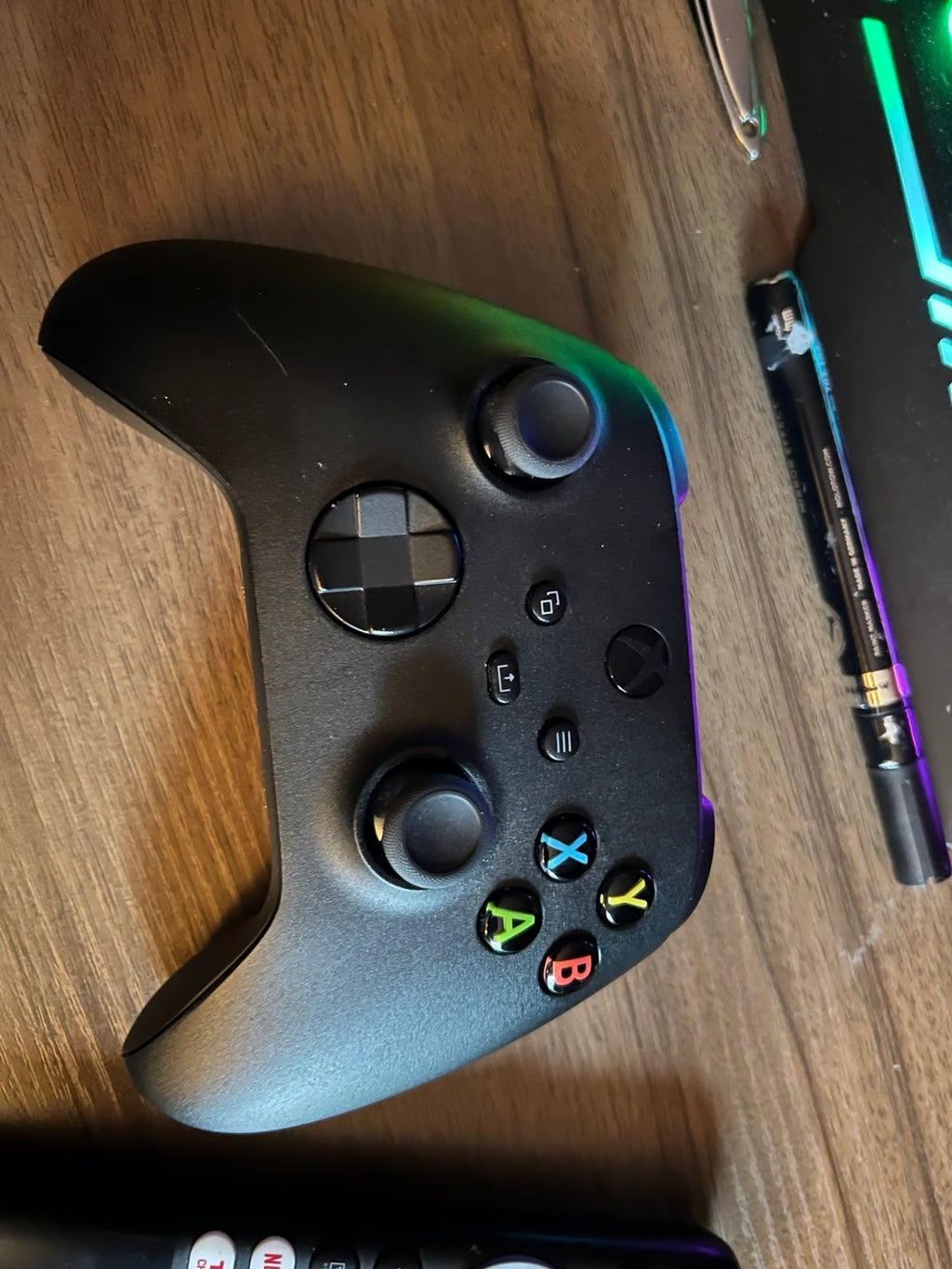 Xbox Series X + controllers 3V25