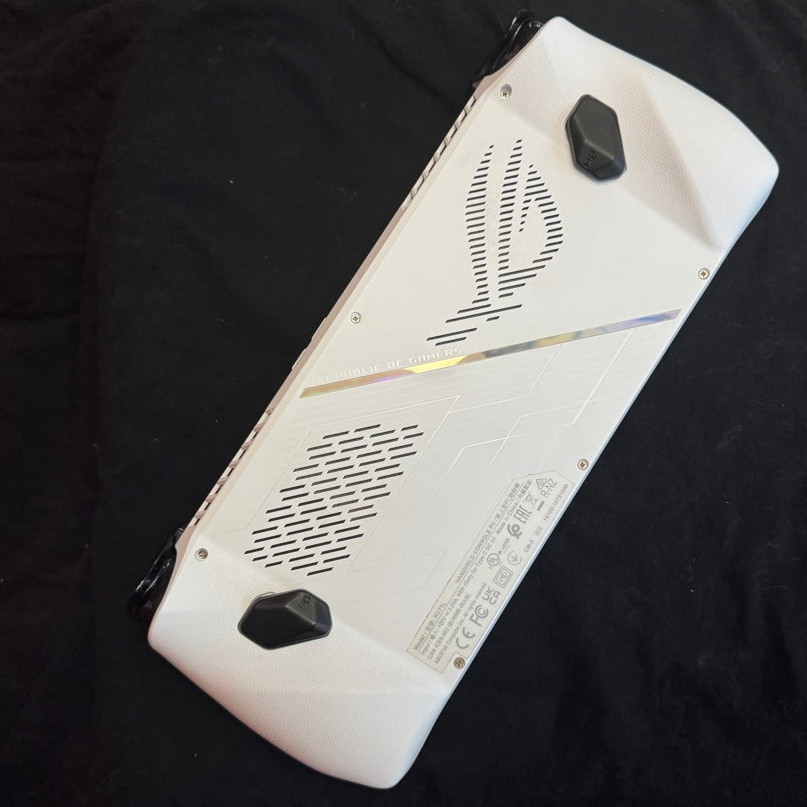 ASUS ROG Ally Z1 Extreme Windows 11 Handheld Portable PC 5A66