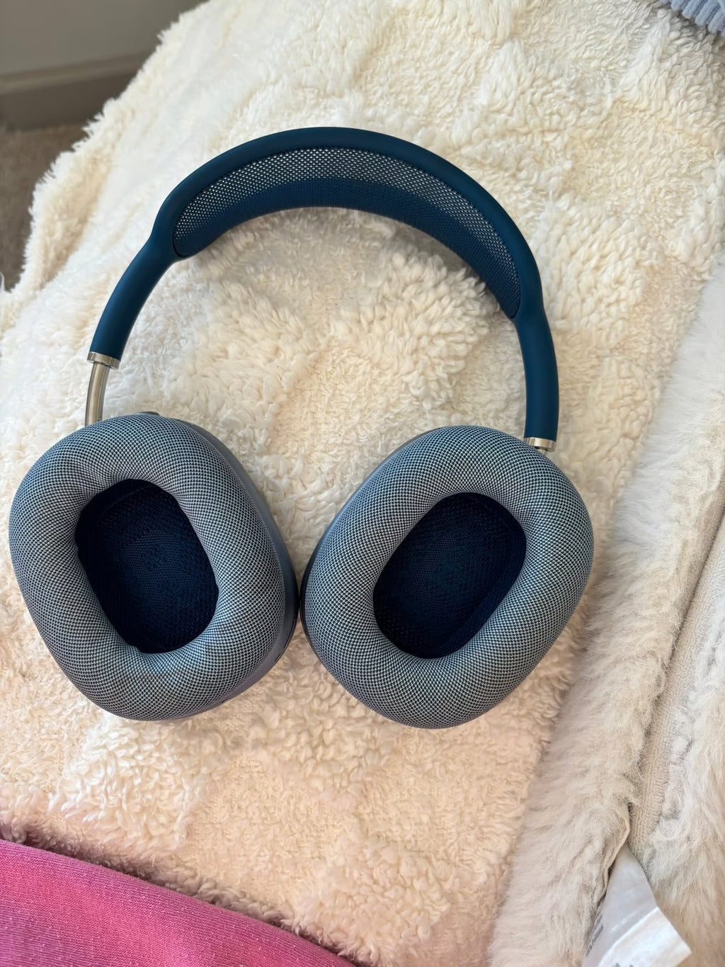 AirPod Max A2096 Sky Blue Mint condition without box 1F79