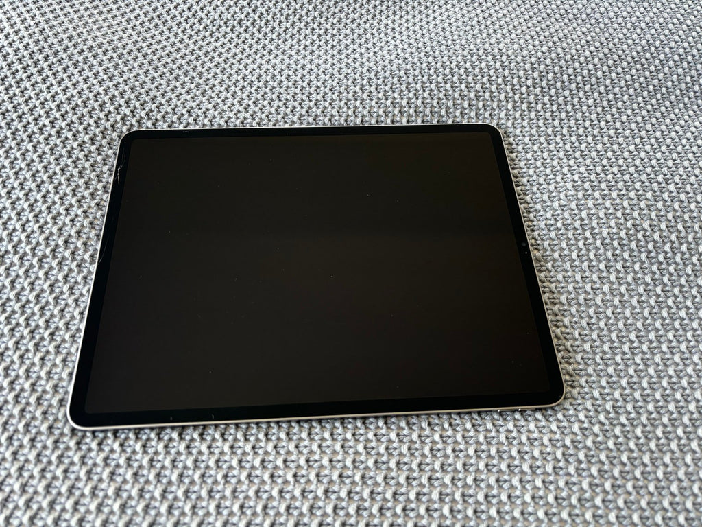 iPad Pro 12.9-inch (5th Generation) + Apple Pencil 8F99