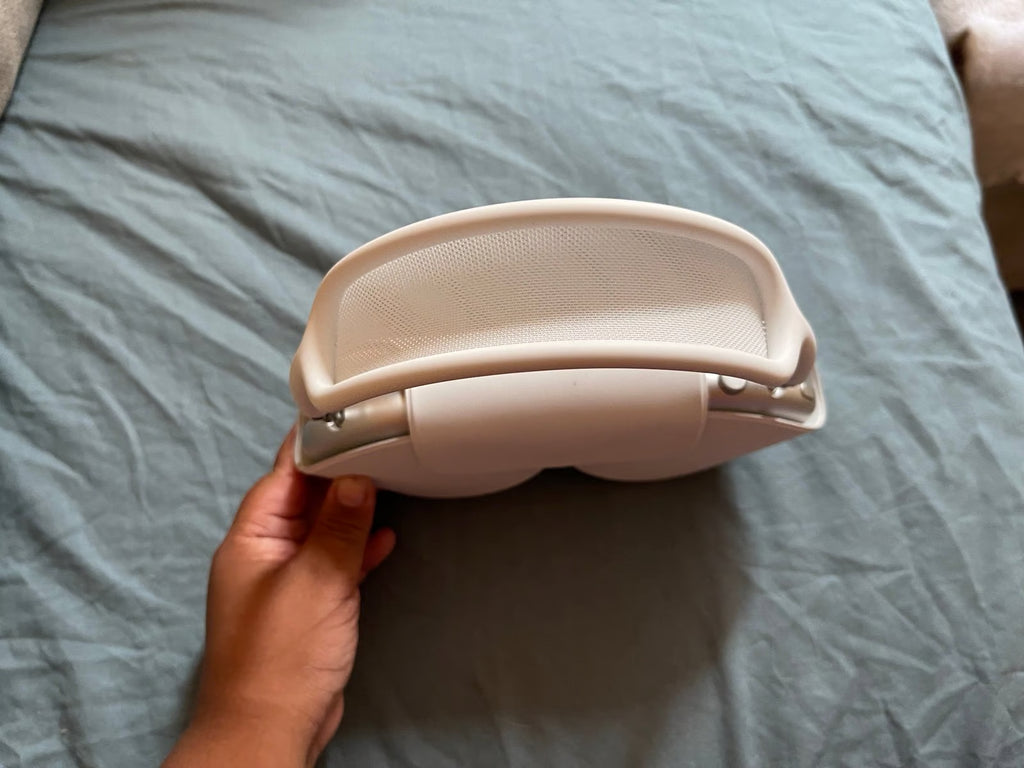 Apple AirPods Max with Smart Case in Silver 3H37