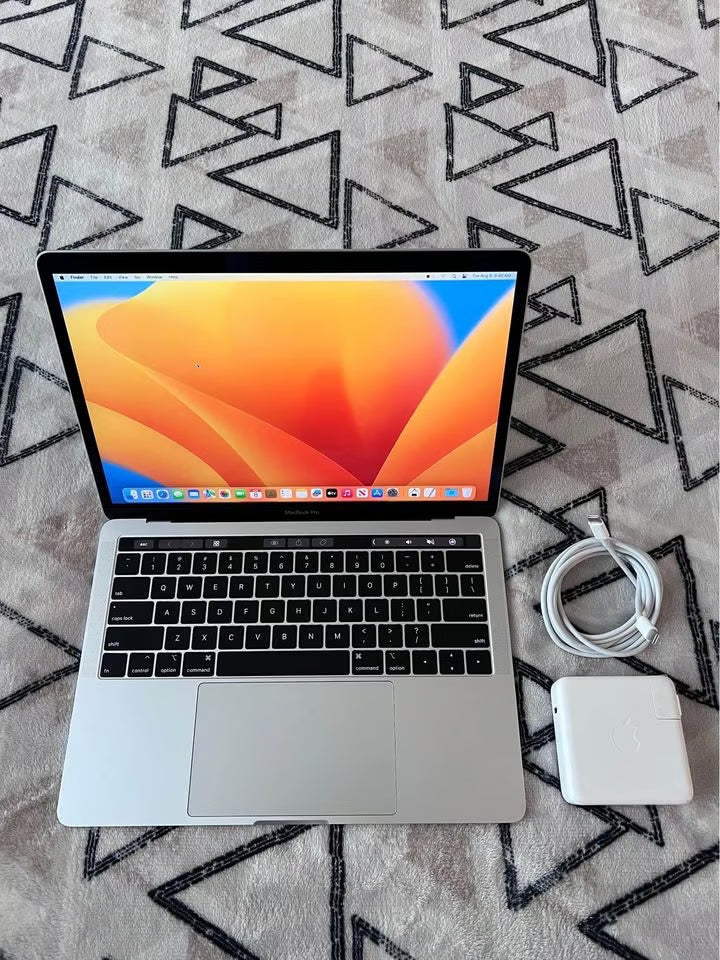 Apple Macbook Pro 13in. 7F91