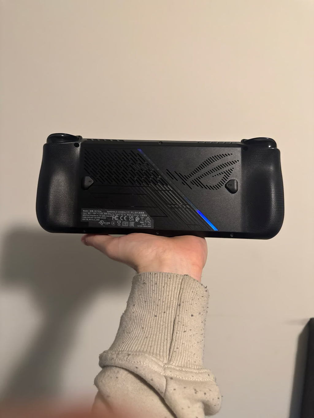 ASUS - ROG Ally X 7"" 2TB 6T39