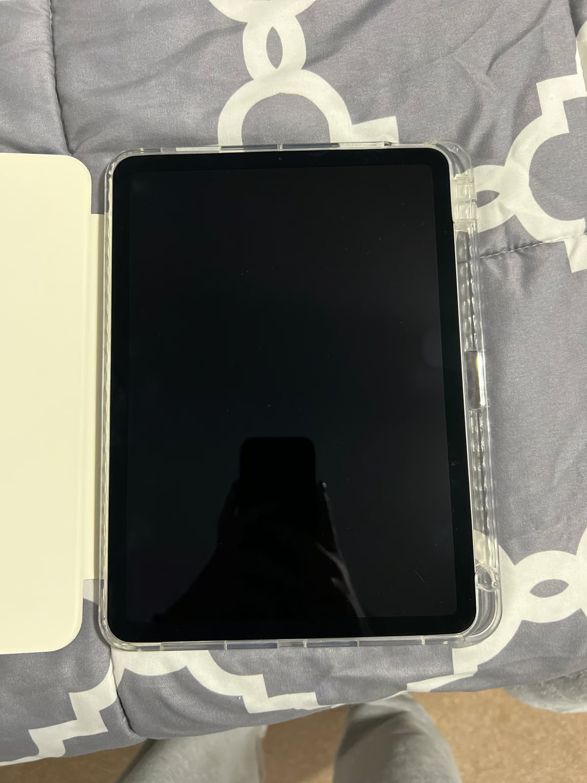 iPad Air space gray 2022 3C89