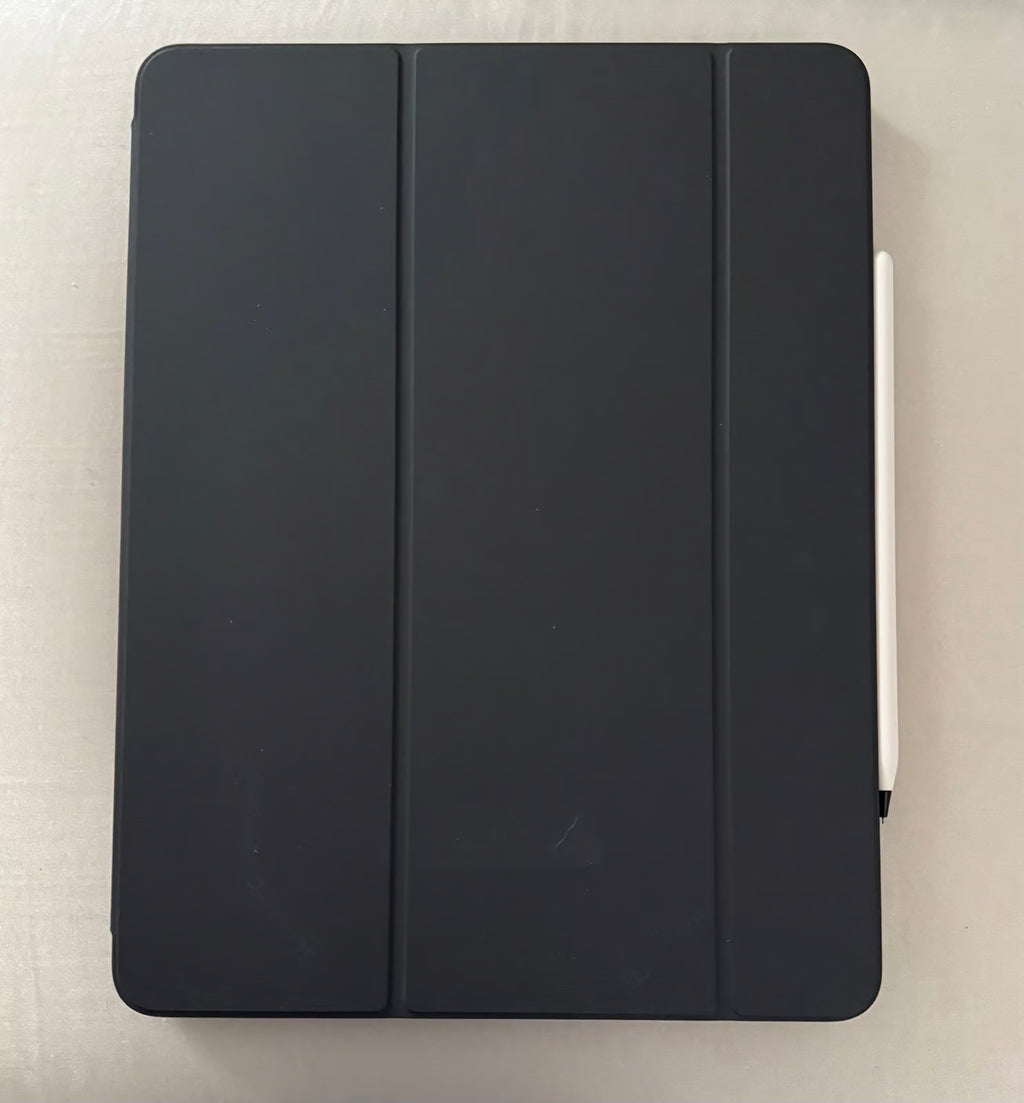 iPad Air 13�?M2- with Accessories 1L91