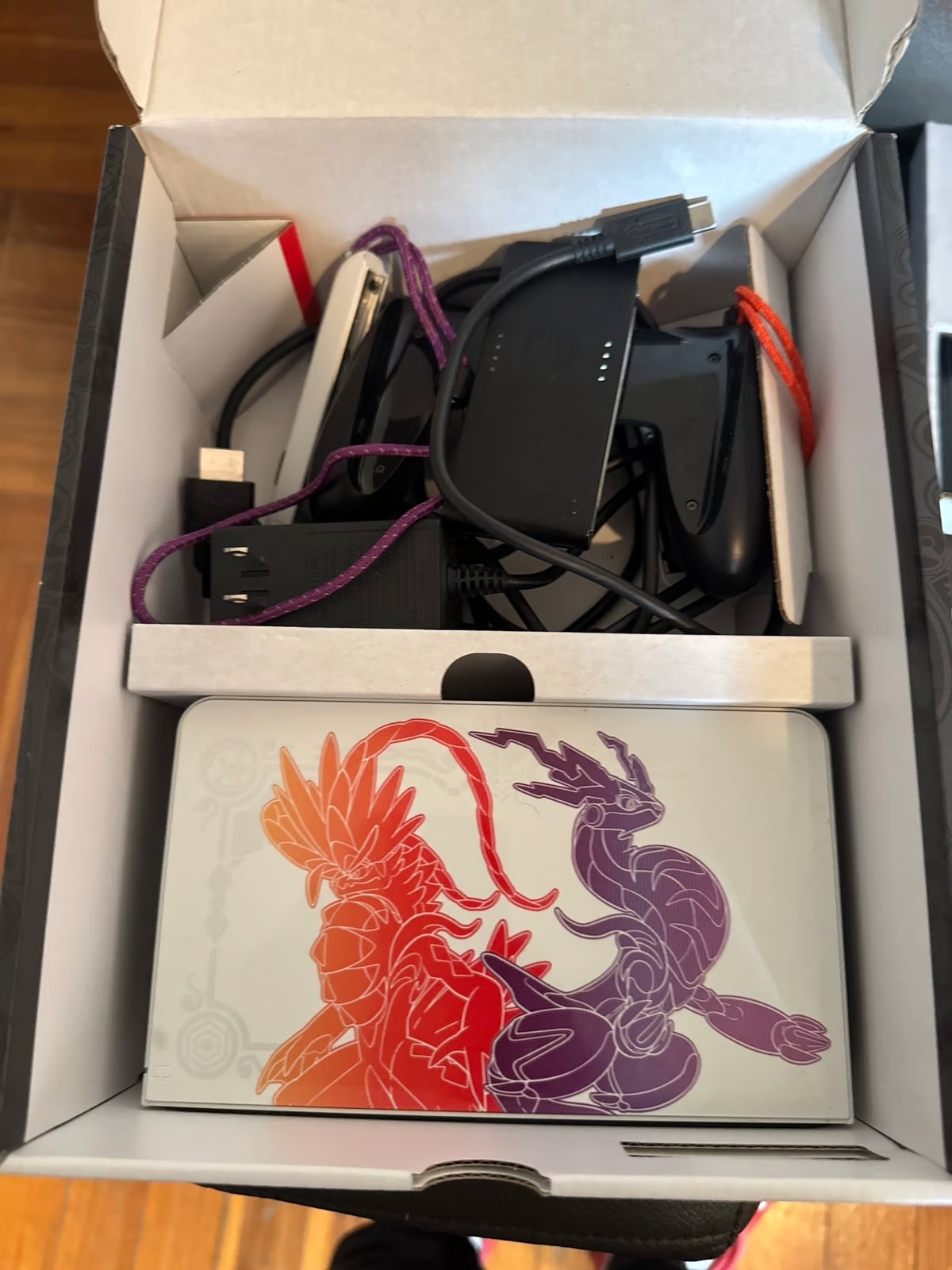 Nintendo Switch 鈥?OLED Model Pok茅mon Scarlet & Violet Edition 5V25