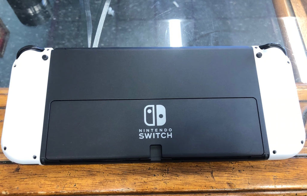 Nintendo switch oled BRAND NEW READ DES 8U63