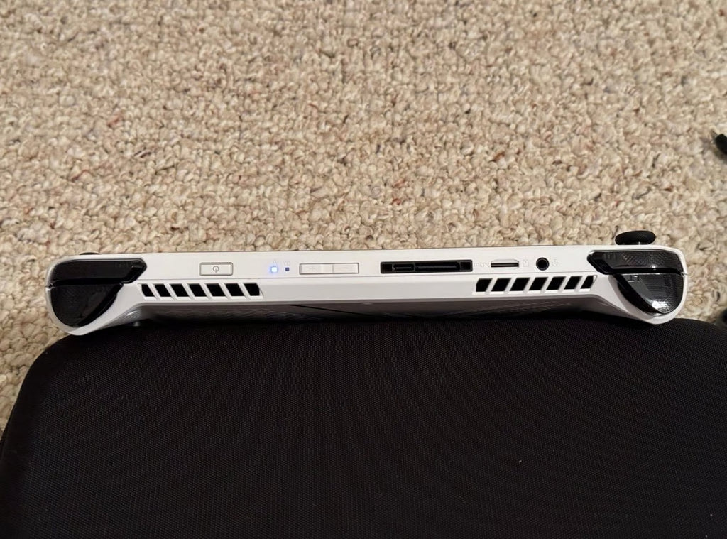 ASUS rog ally z1 extreme 512GB with Accessories 6M32