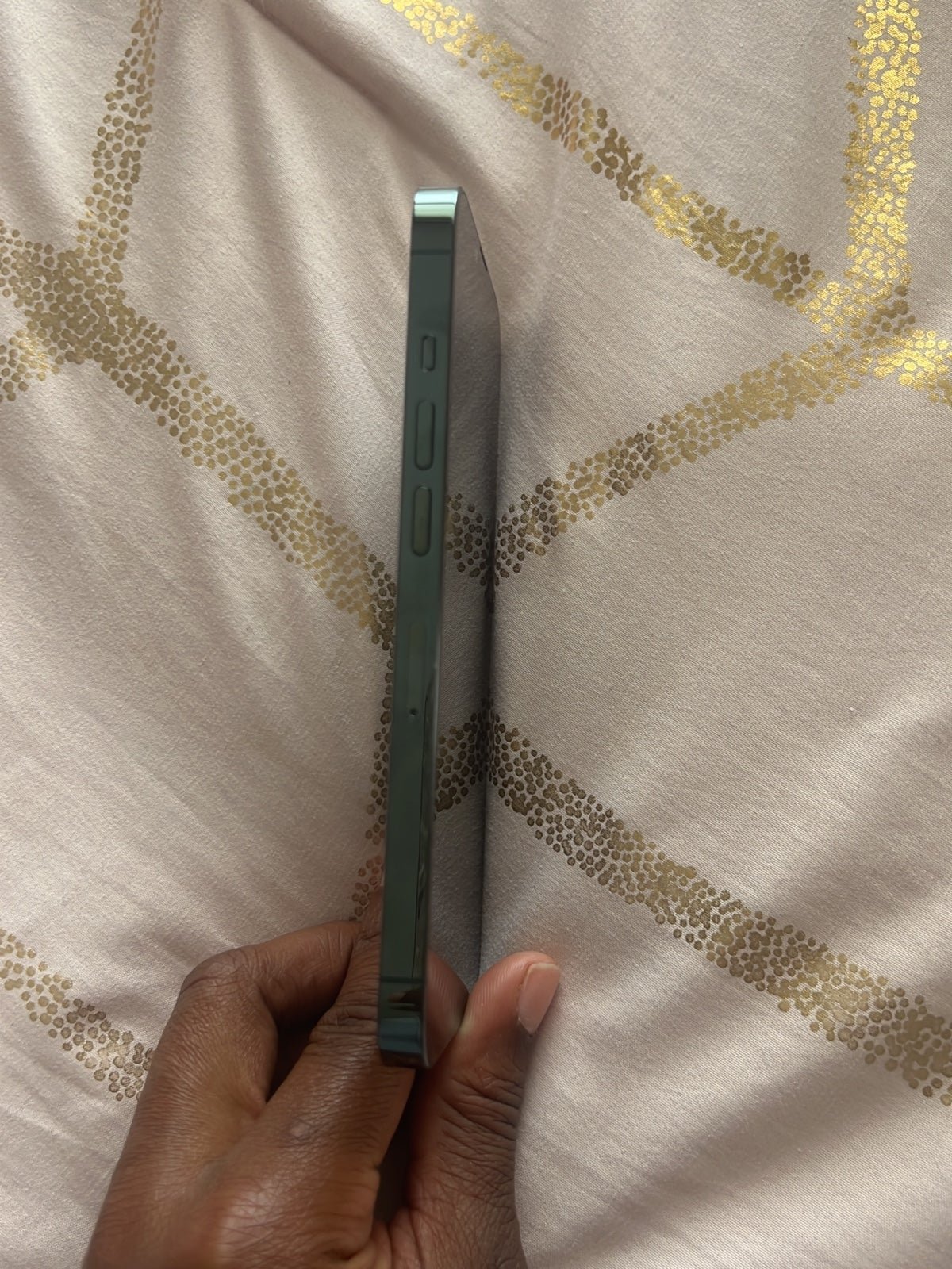 Apple iPhone 13 Pro Alpine Green 3A12