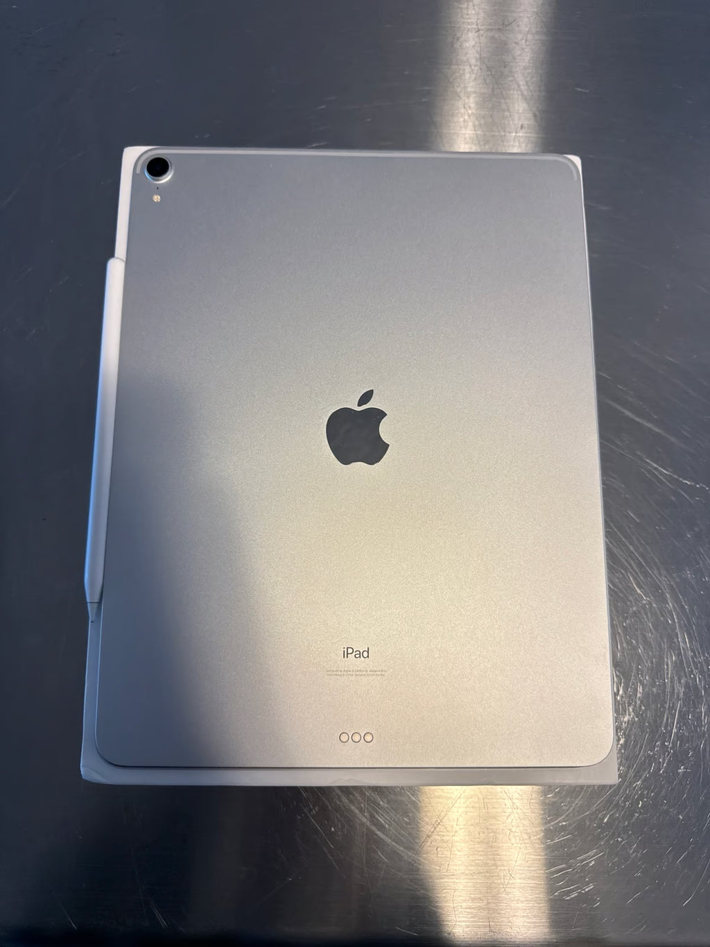 2018 Apple iPad Pro 12.9 + Apple Pencil 6B78