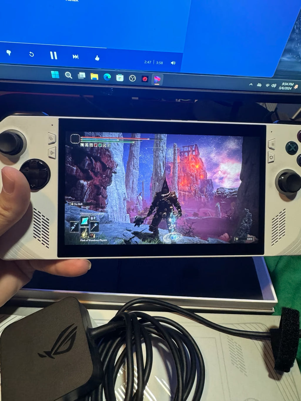 ASUS - ROG Ally 7"" 120Hz FHD 1080p Gaming Handheld - AMD Ryzen Z1 Extreme 512GB 8B99