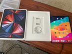 Apple iPad Pro 12.9�?WIFI (5th Generation) 256GB w/Case and Original Box 3W26