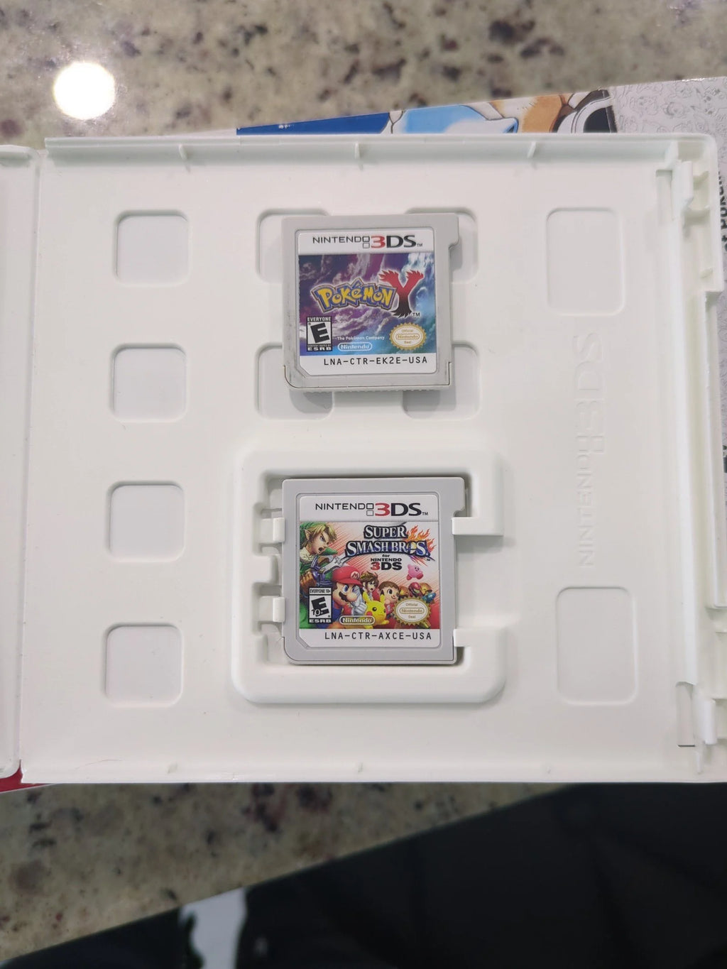 Nintendo 3DS Pokemon 20th Anniversary Charizard Edition