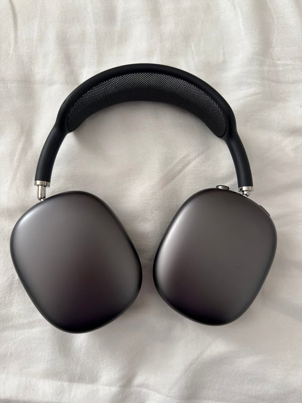 AirPod Max Space Grey plus accessories 2U71