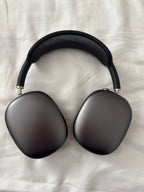 AirPod Max Space Grey plus accessories 2U71