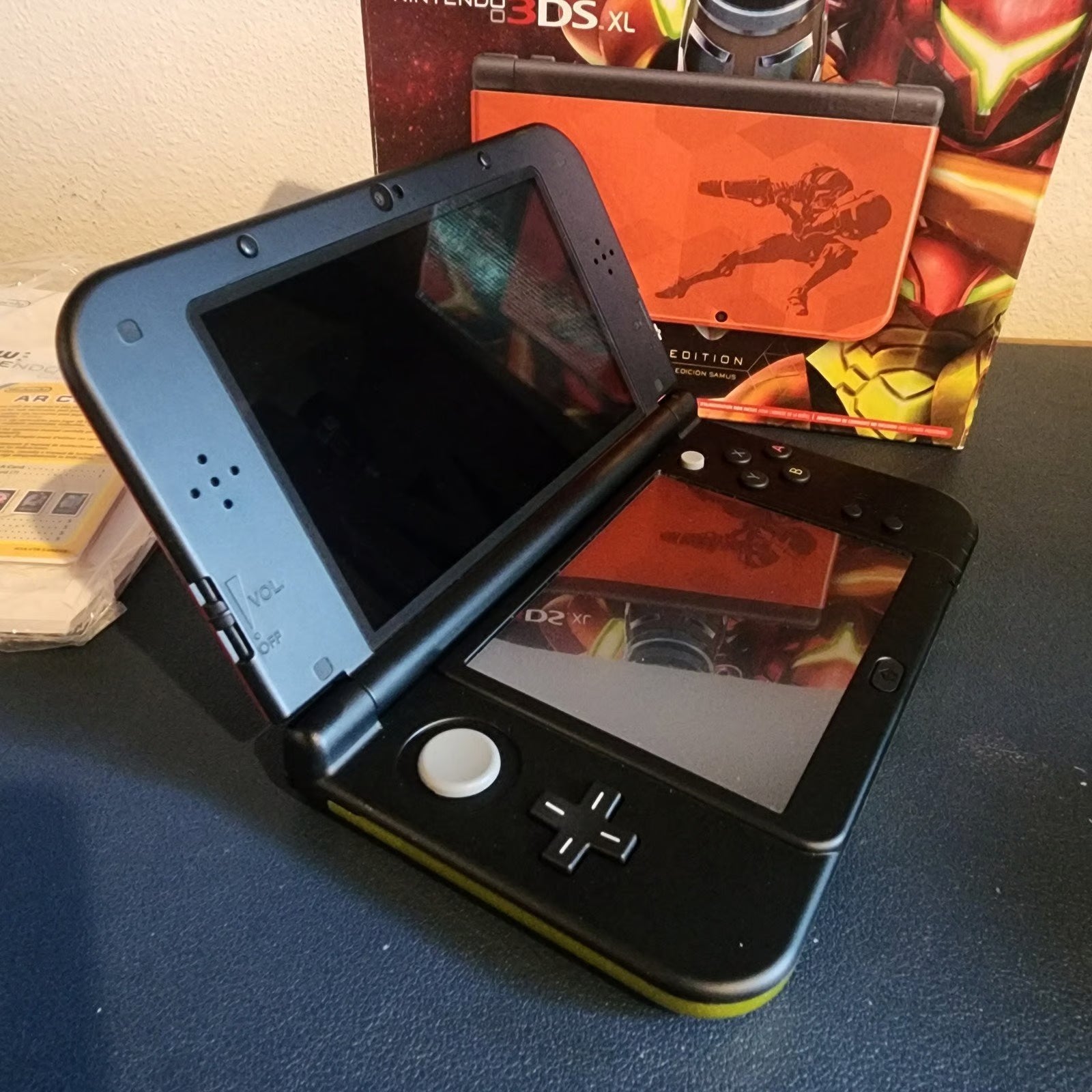 "New" 3ds xl samus (metroid) edition complete in box