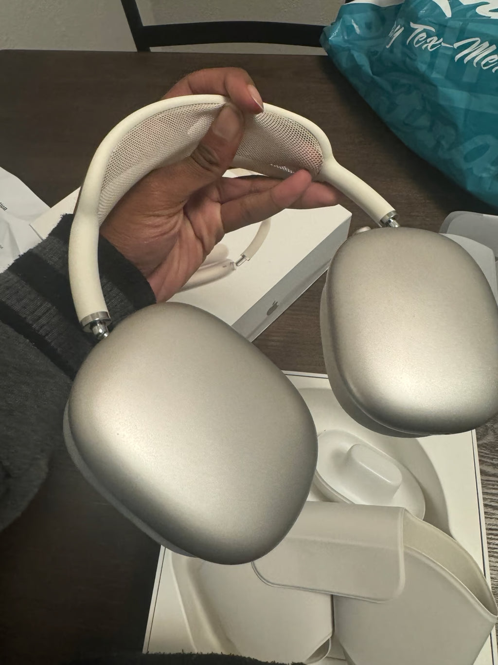 AirPods Max 9X56