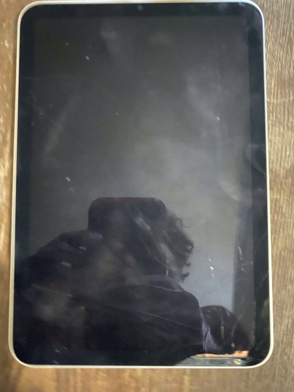 Apple iPad Mini 6th Generation 64 GB in Starlight 5J89