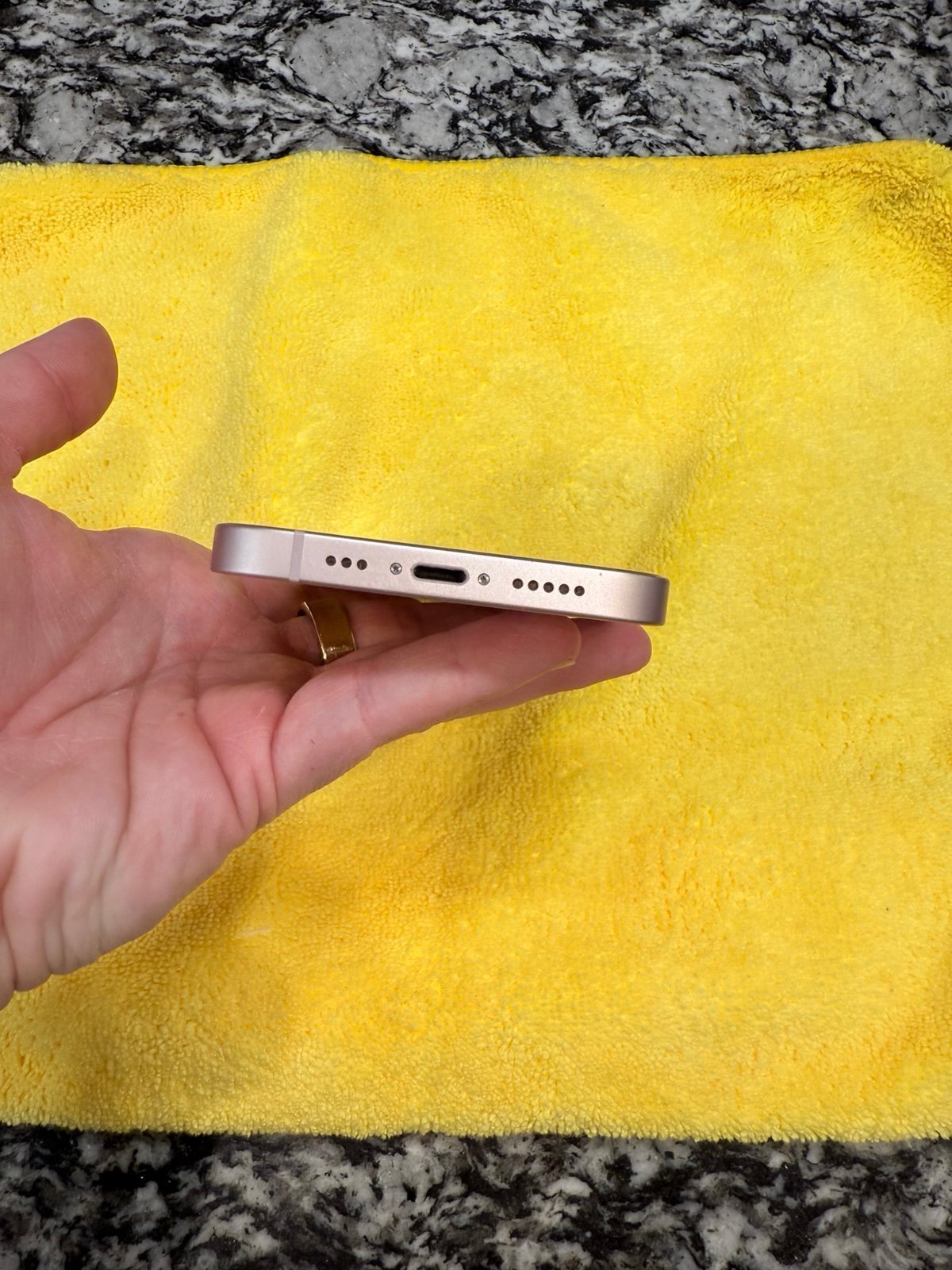 iPhone 13 256 GB Unlocked 6E88