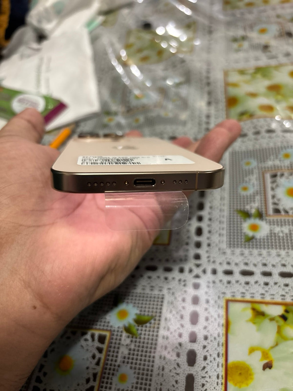 iPhone 16 pro 128gb desert titanium T-mobile 2N78