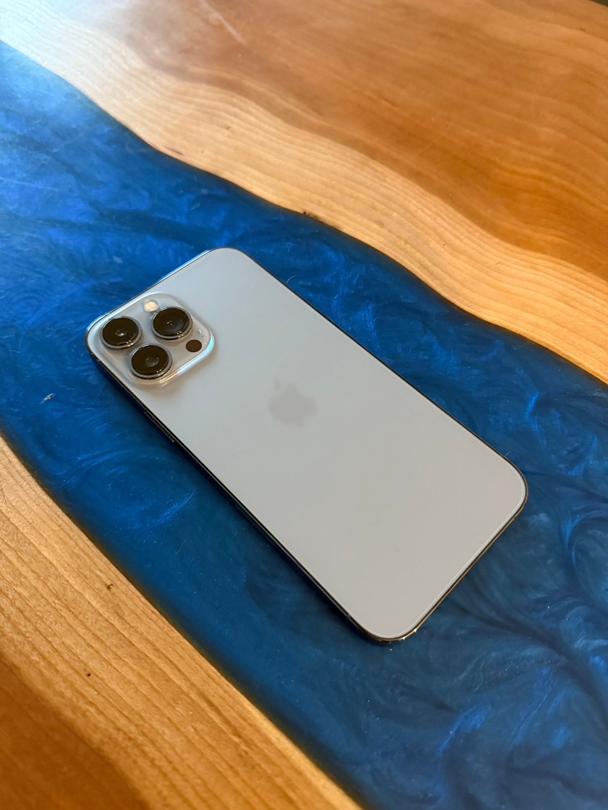 IPhone 13 Pro Max - 256gb AT&T 9V67