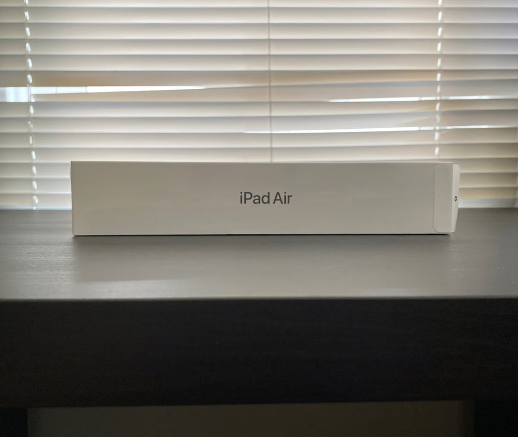 Apple iPad Air 5th Gen & Ipad Magic Keyboard 8Y62