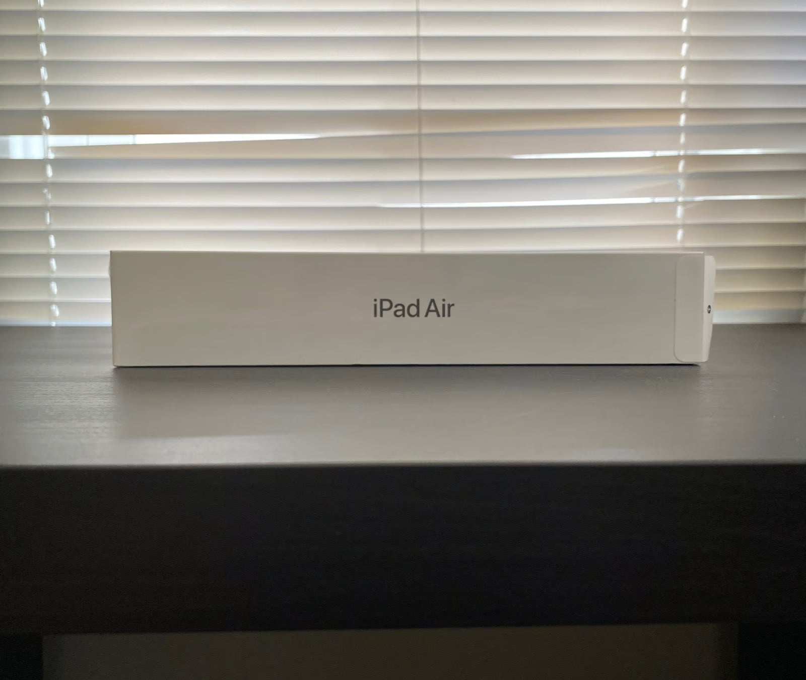 Apple iPad Air 5th Gen & Ipad Magic Keyboard 8Y62