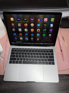 Apple MacBook Pro 13鈥?Silver 16GB RAM 1TB SSD macOS Sequoia 2024 6M79