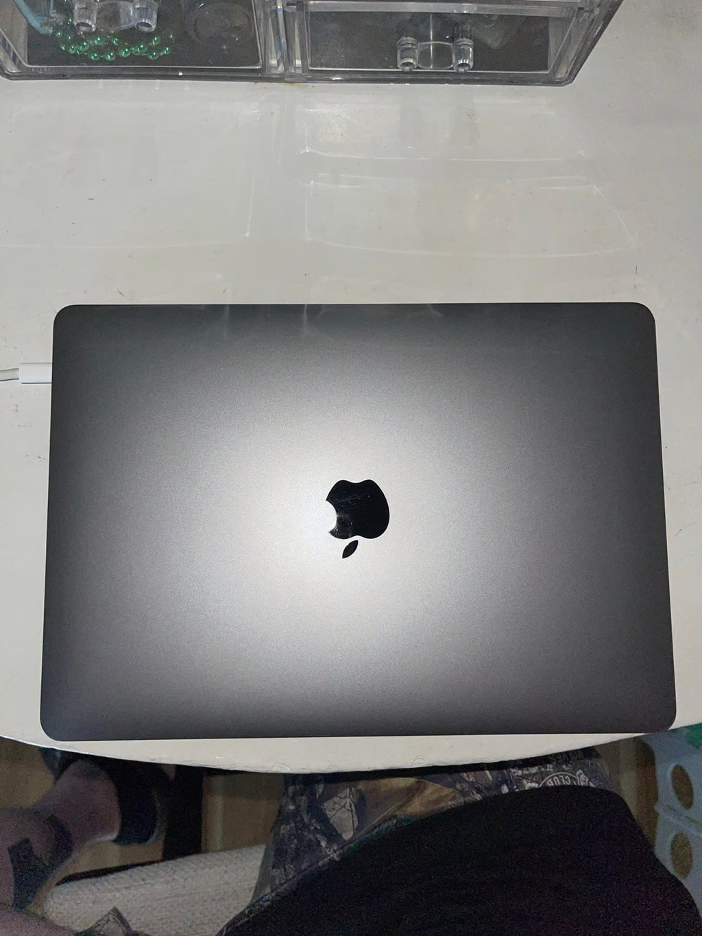2020 MacBook Pro 13 inch M1 Chip Laptop 8E97