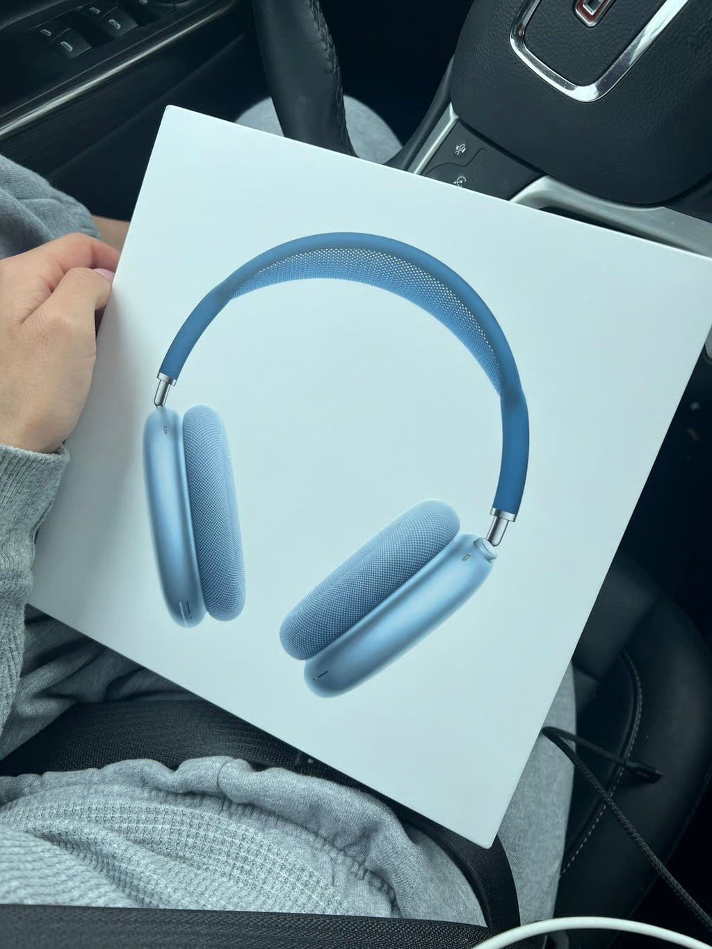 Apple - AirPods Max - Sky Blue (Brand New in Box) 8W25