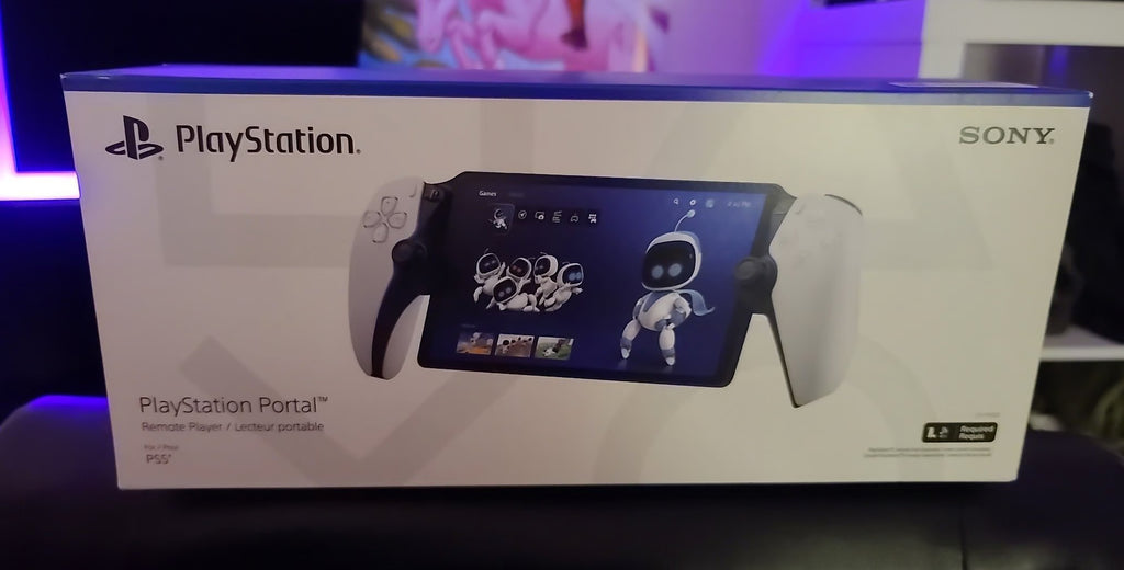 Sony PlayStation Portal remote player with extras 2C98