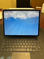 Apple iPad Pro 4th Generation M2 chip WiFi 256GB Space Gray WITH ACCESSORIES 8Q69