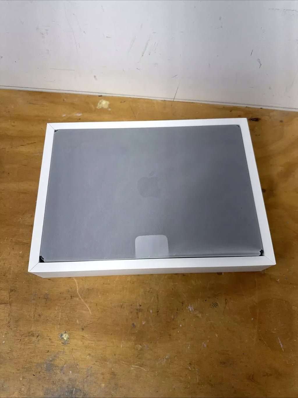 2023 MacBook Pro 14-inch M3 Pro 12-Core 18GB RAM 1TB SSD Space Black 2D26