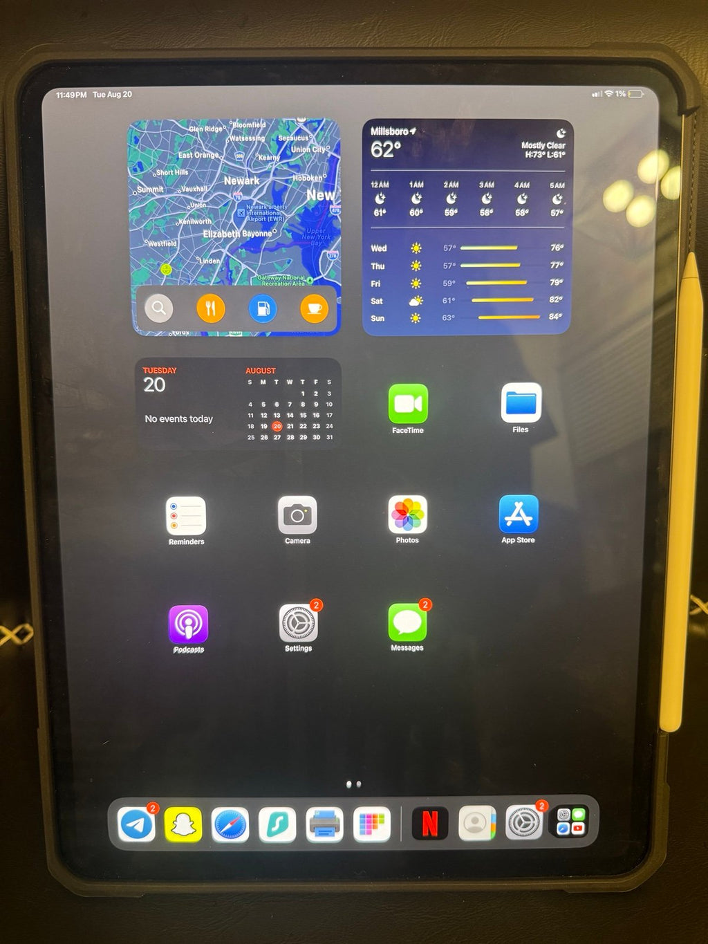 Apple iPad Pro 13"" M4 Celluar with Apple Pencil Pro and case (2024) 1E96