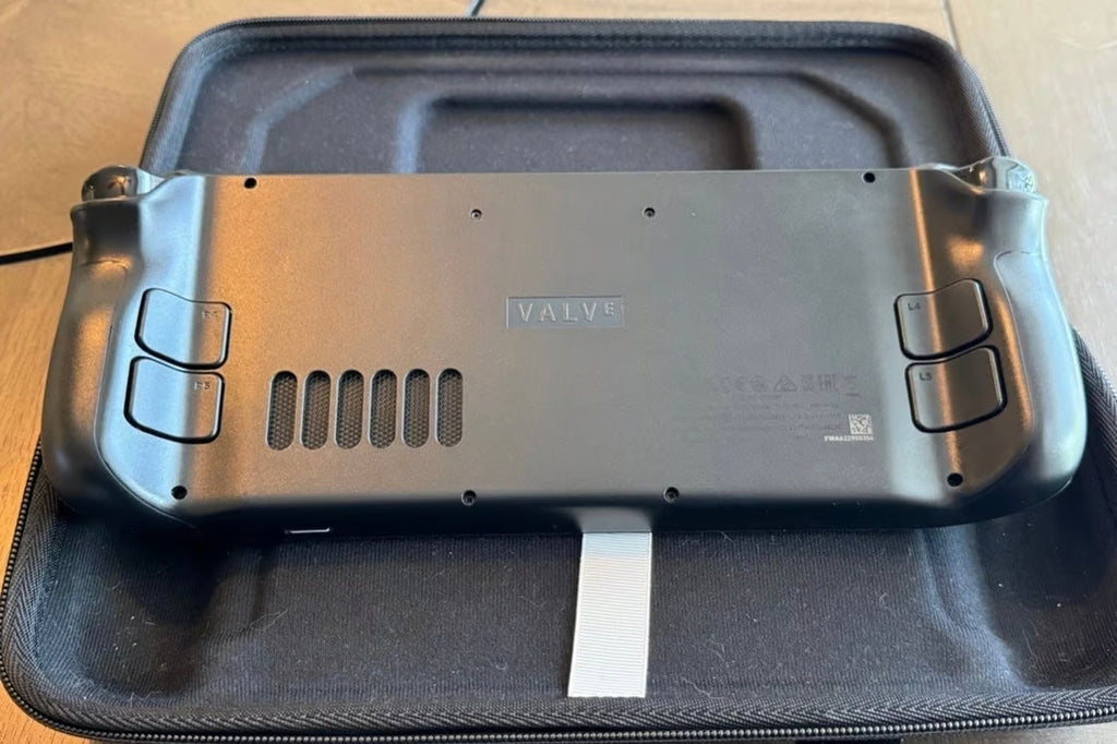 Valve Steam Deck 256 GB bundle - 400gb sd card - RavPower battery bank! 9H73