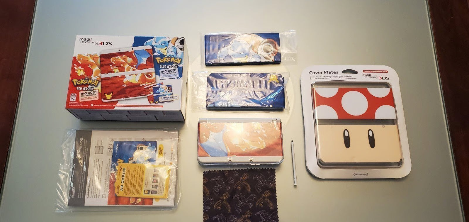 Dual IPS NEW Nintendo 3DS Pok茅mon 20th Anniversary Edition & NIB Cover Plates
