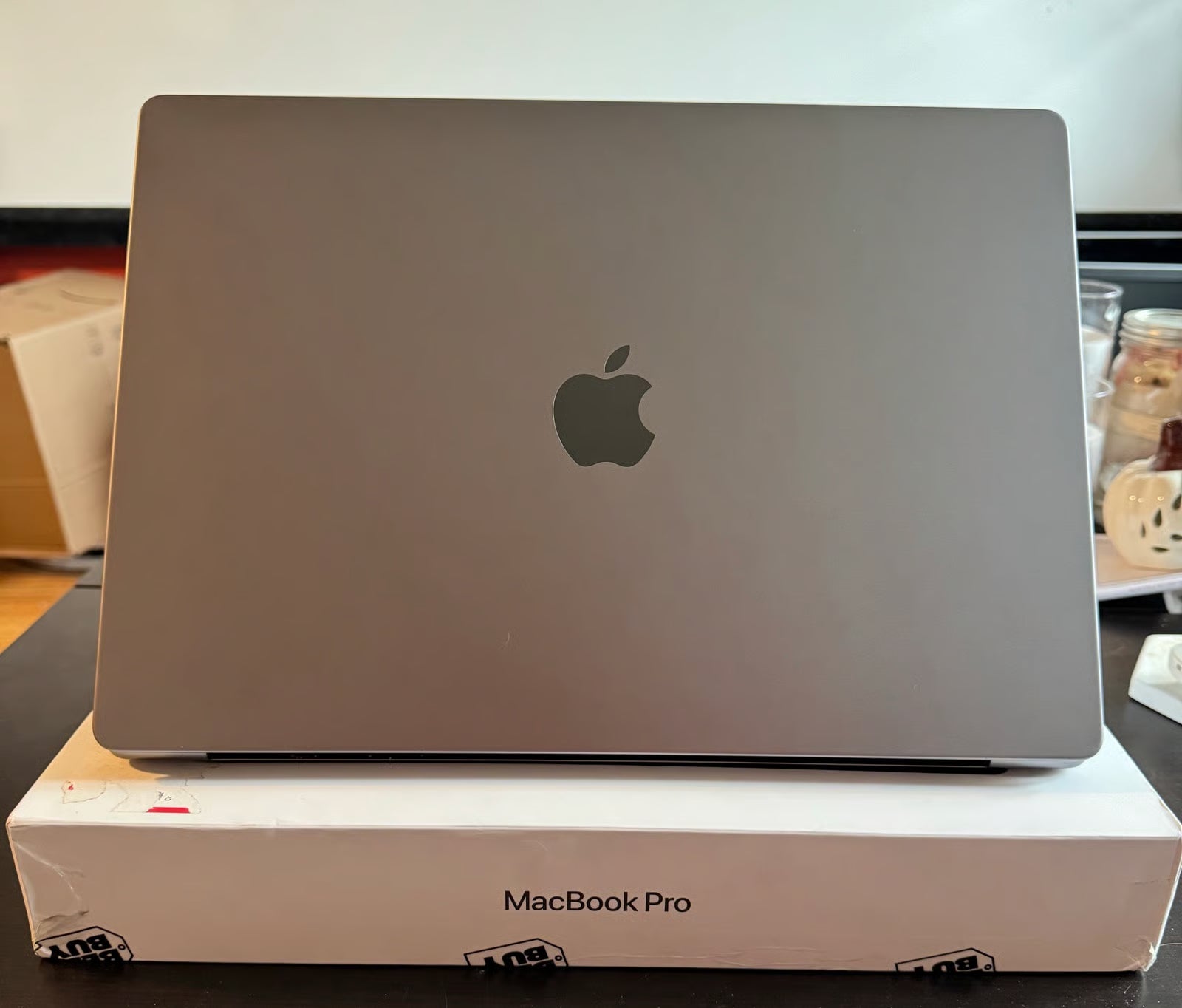 2021 16鈥?MacBook Pro M1 Pro / Great Condition 9M58