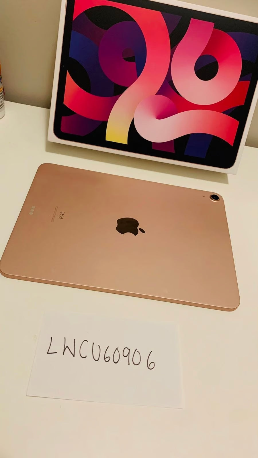 Apple iPad Air 4th Generation 64 GB in Rose Gold 7T69
