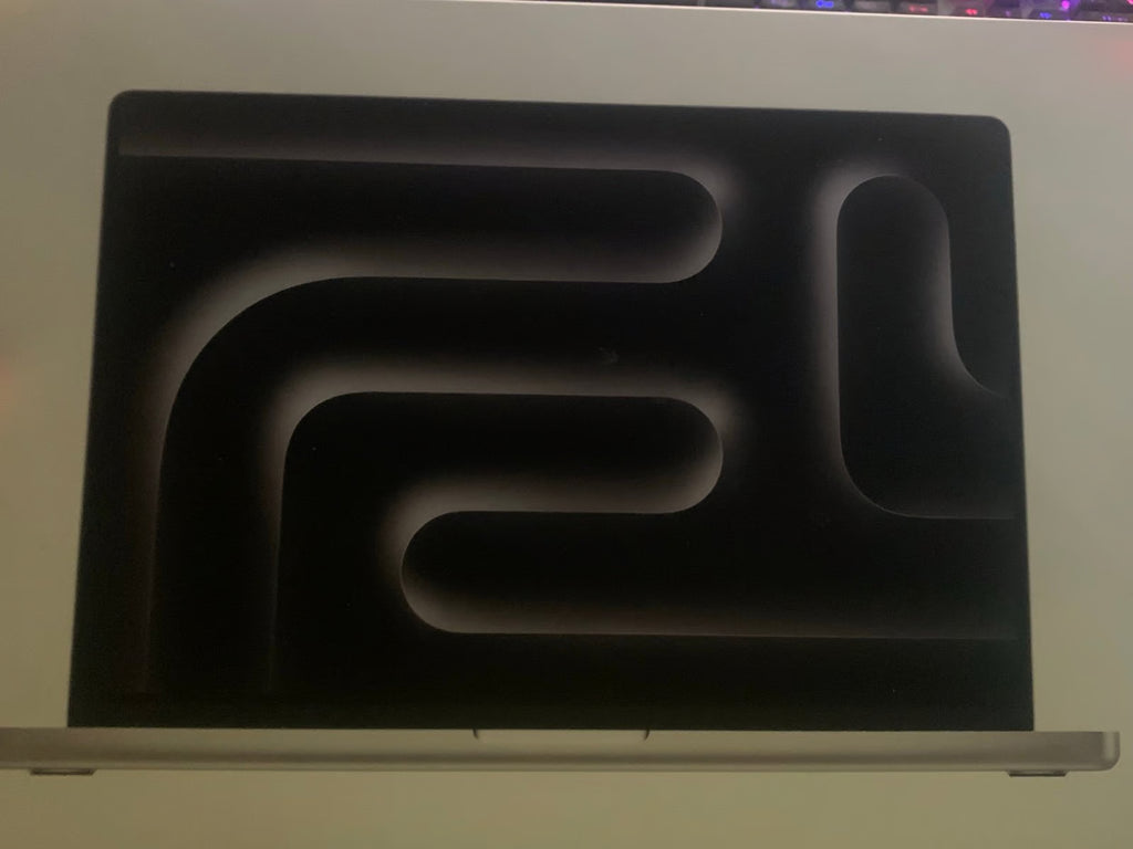 16-inch MacBook Pro with apple M3 Pro Chip 2L23