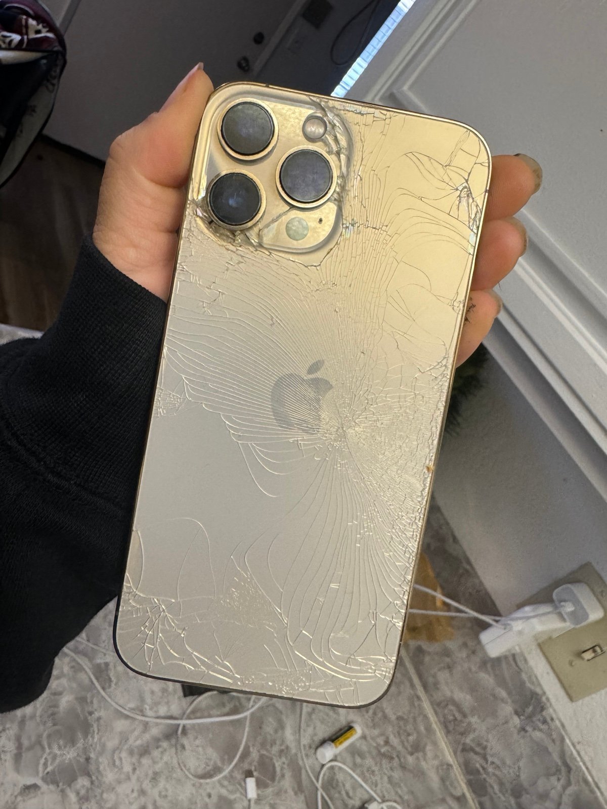 Apple iPhone 13 Pro Max 9K87