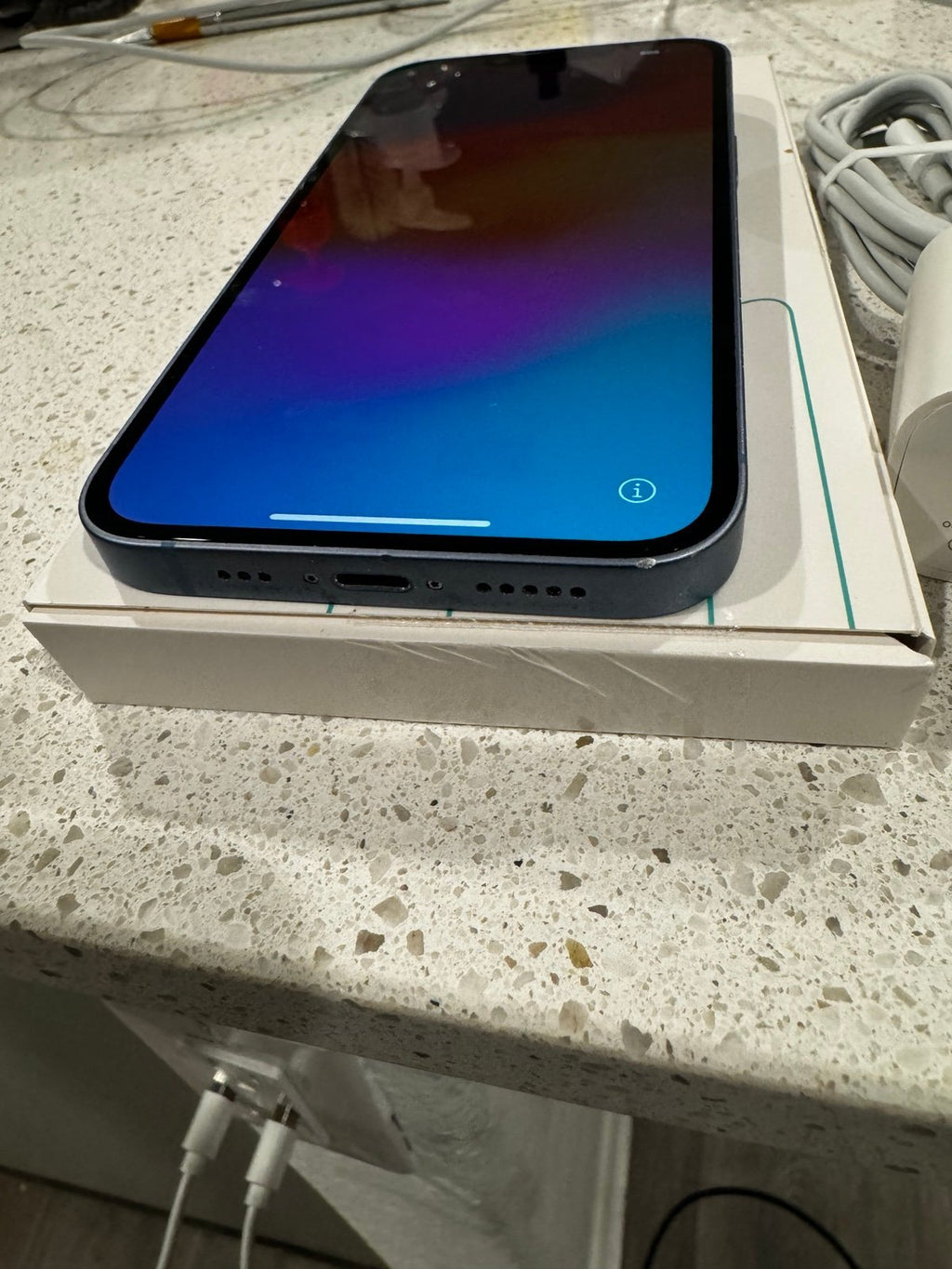 iphone 14 unlocked 3O97