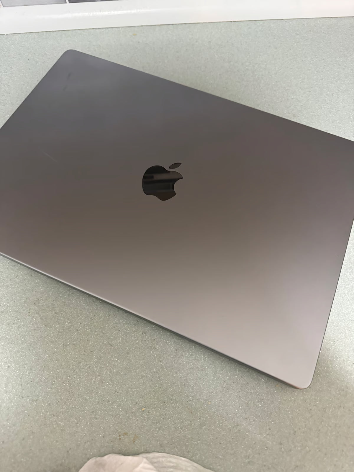 macbook pro m1 16 inch 3Y22