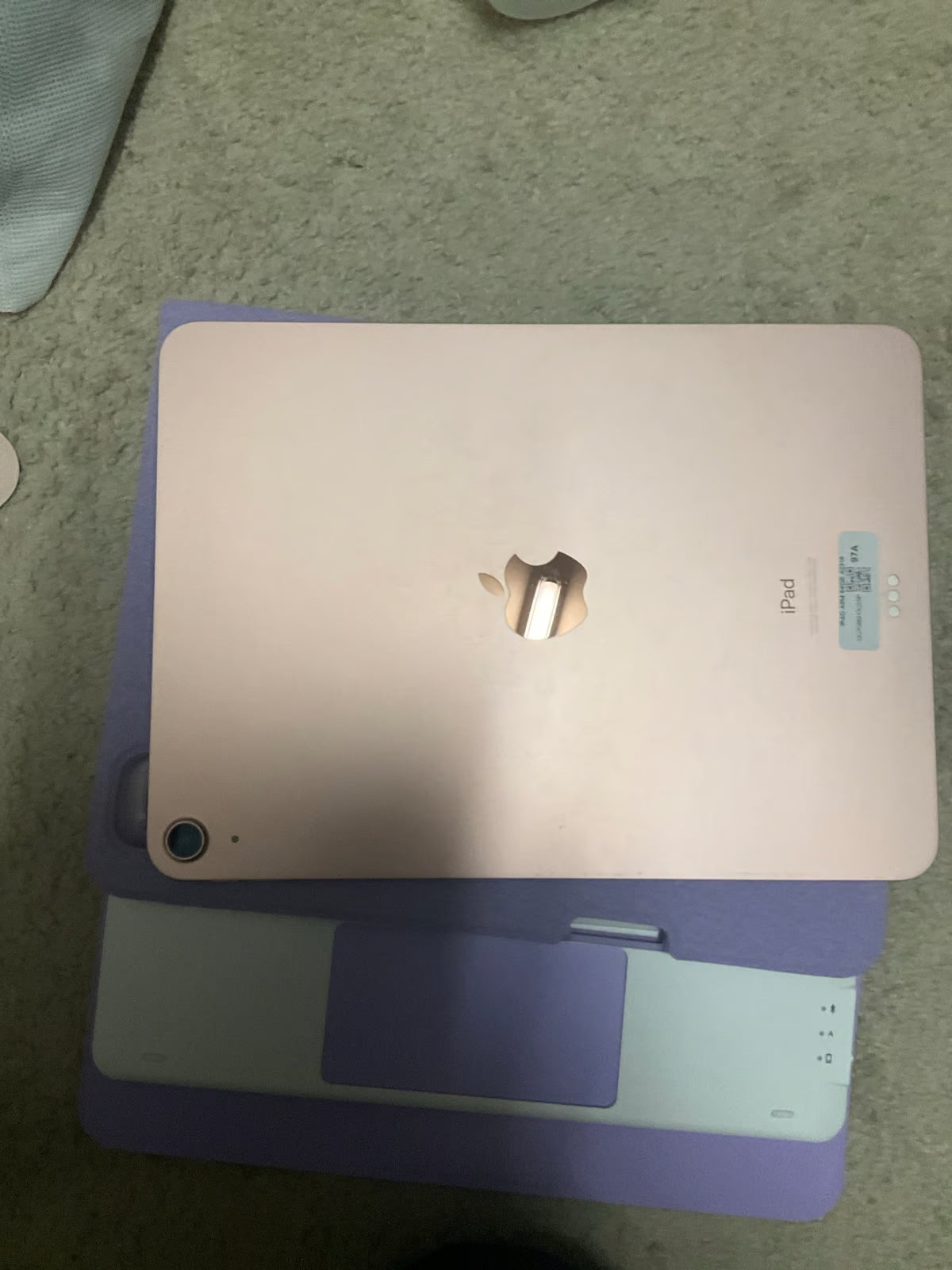 Apple iPad Air 5th Generation 64 GB in Pink 5D76