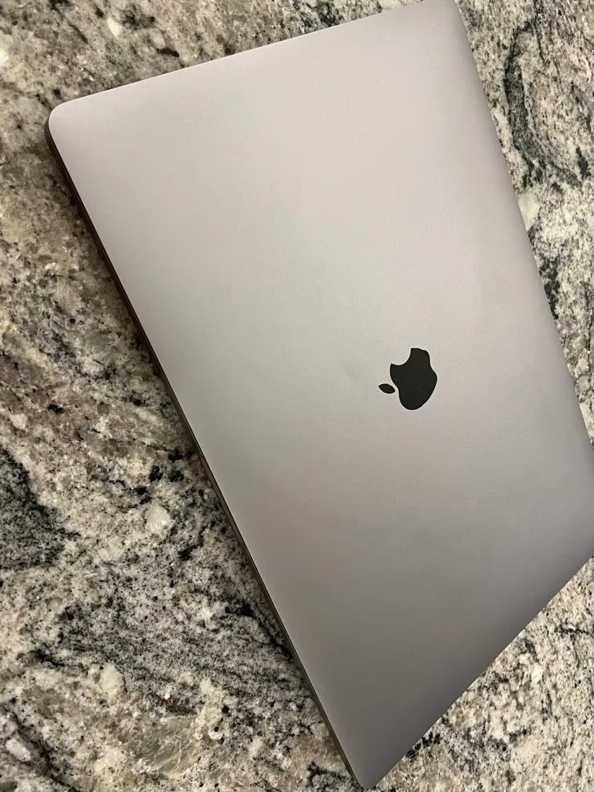 macbook pro 16 inch 6W27