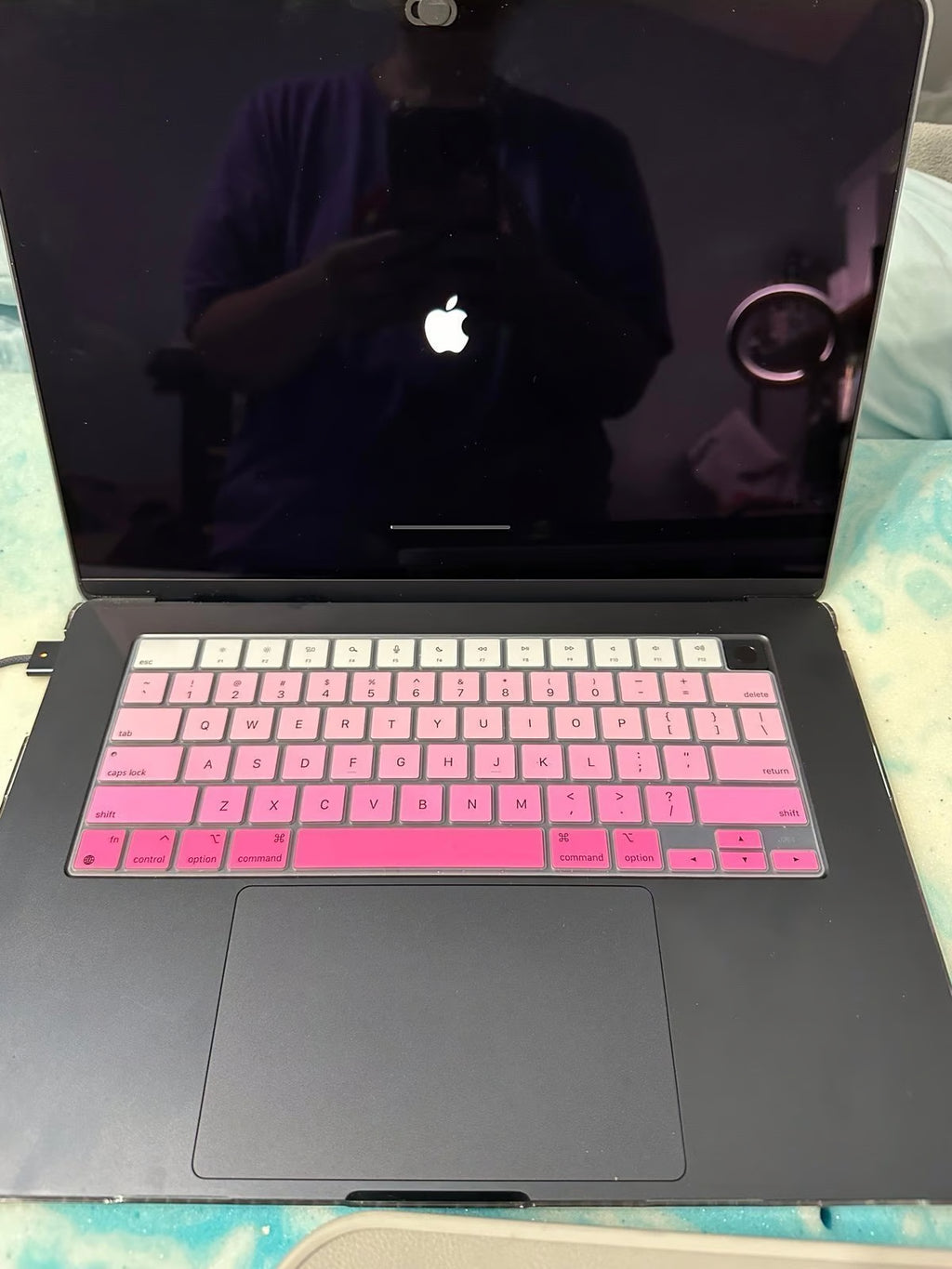 Almost 50% off Like New 15-inch MacBook Air with M2 chip - Midnight with two pro 9N99