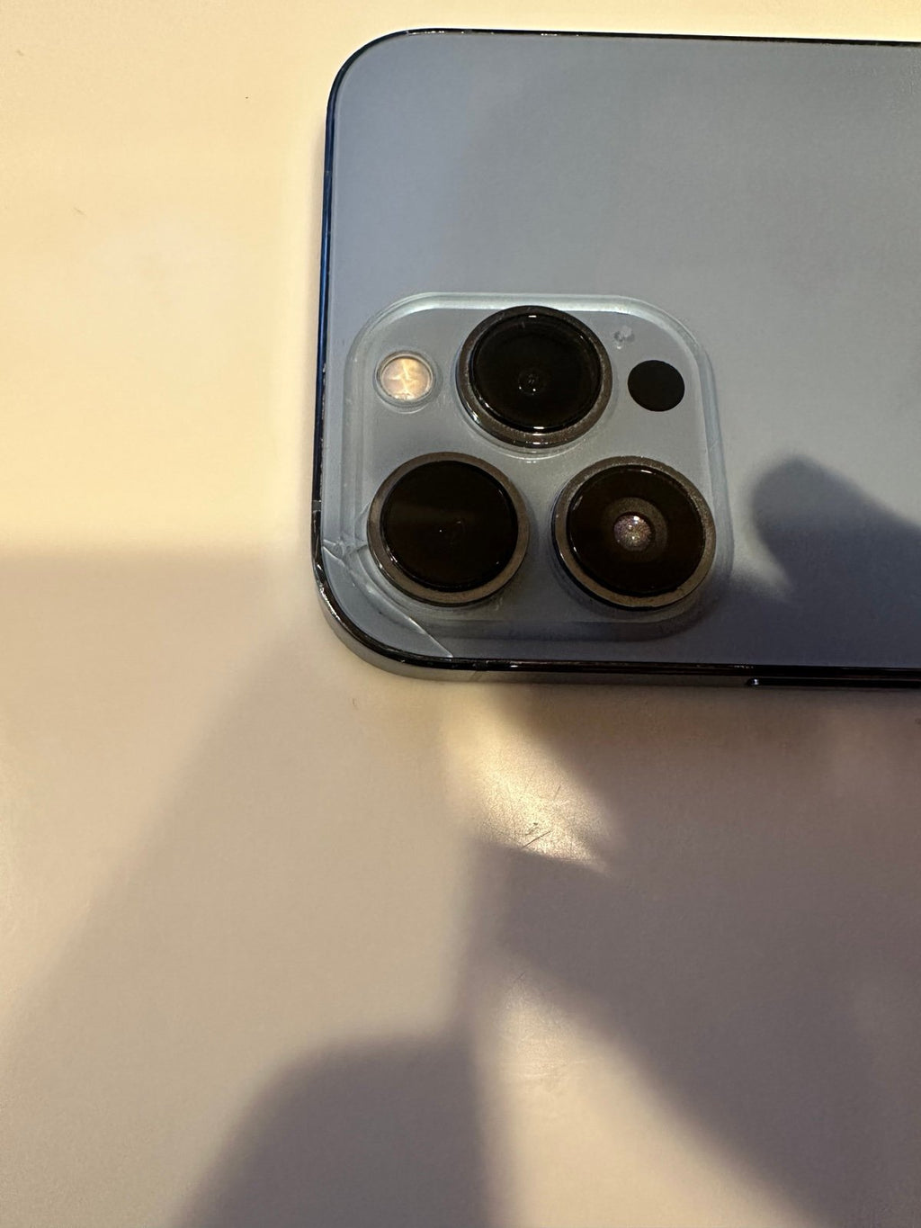 Apple iPhone 13 Pro Max 1 TB in Sierra Blue 5Q15