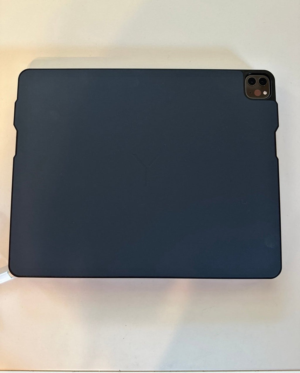 iPad Pro 12.9 inch 4th gen 128G + keyboard 8F56