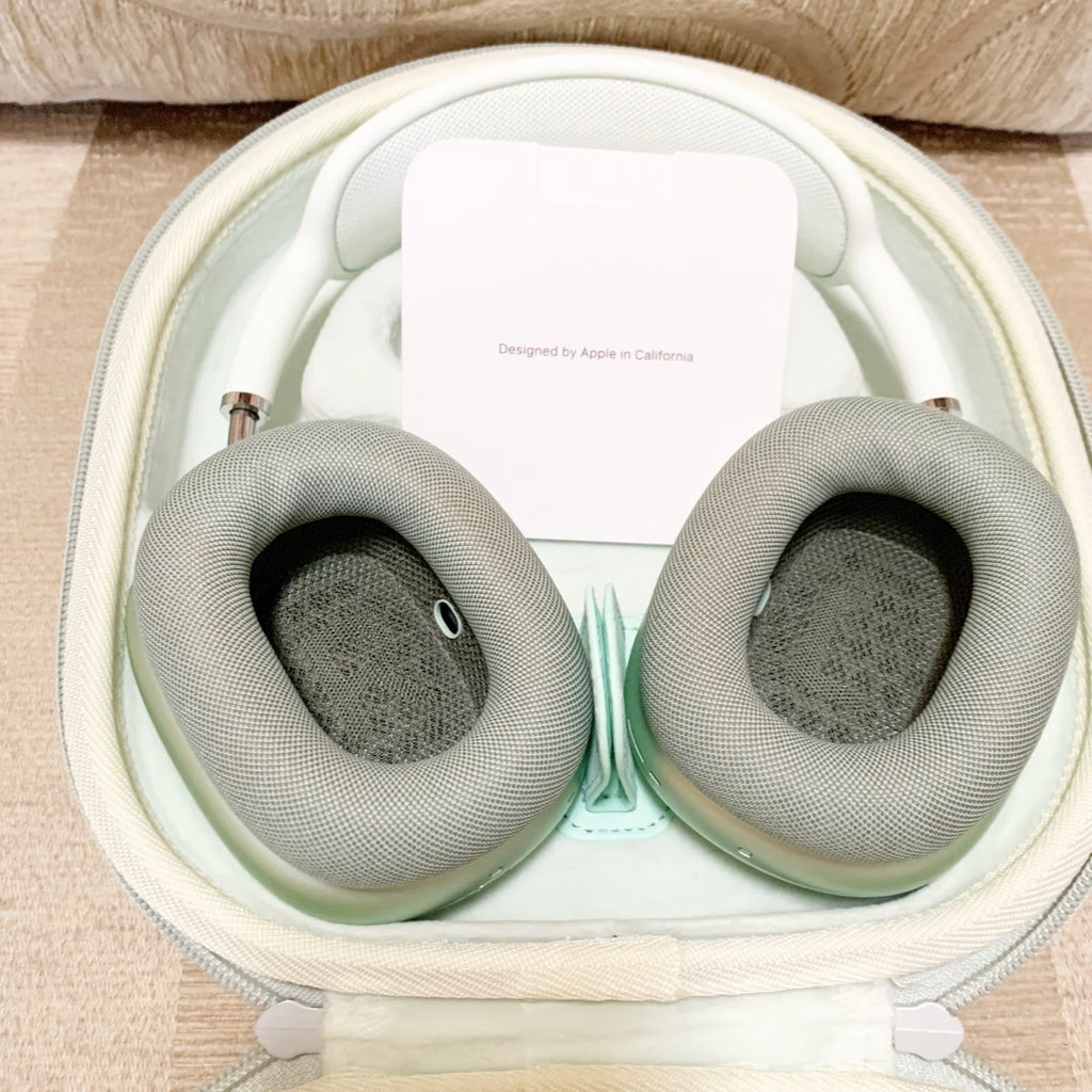 Apple AirPods Max in Green 7D96